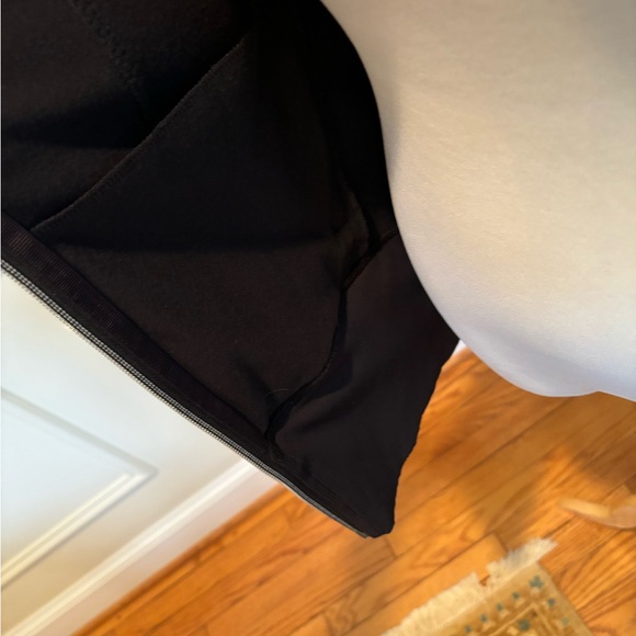 Lululemon Jacket 🖤 - Picture 4 of 7